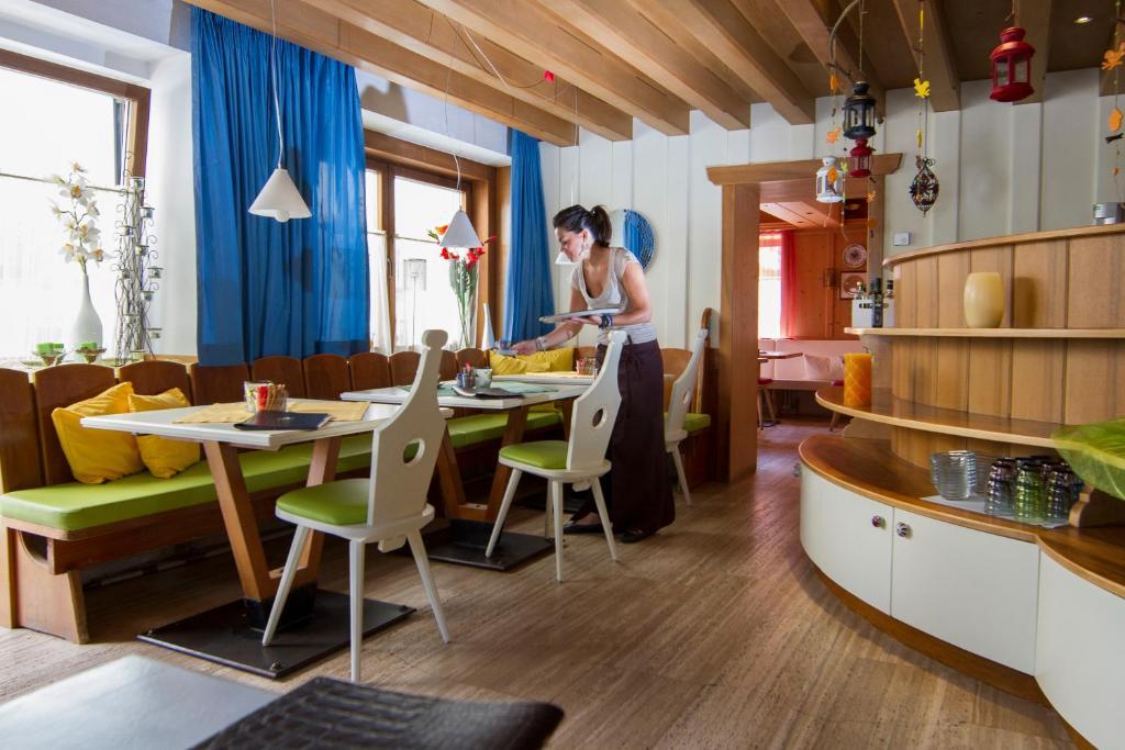 קורברה אין בדיה Chalet Madrisa מראה חיצוני תמונה