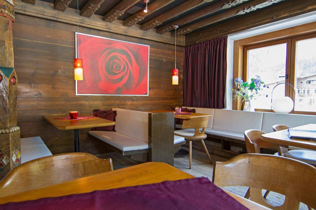 קורברה אין בדיה Chalet Madrisa מראה חיצוני תמונה